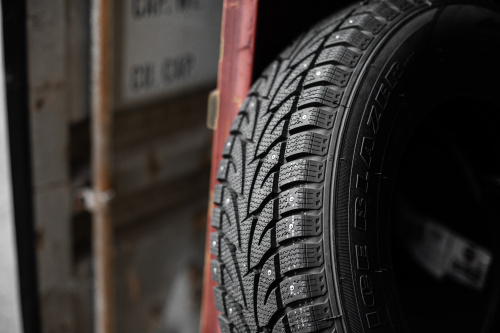 фото протектора и шины Ice Blazer WST1 Шина Sailun Ice Blazer WST1 235/65 R16C 115/113R