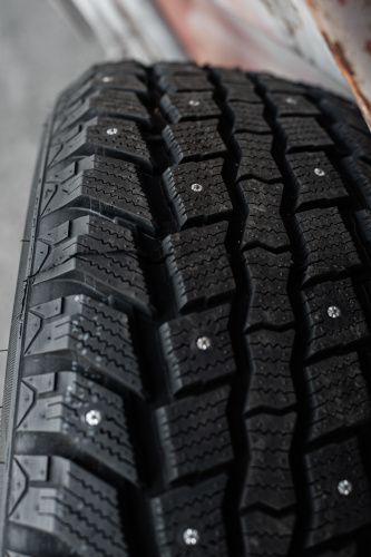 фото протектора и шины Ice Blazer WST2 LT Шина Sailun Ice Blazer WST2 245/60 R18 105T